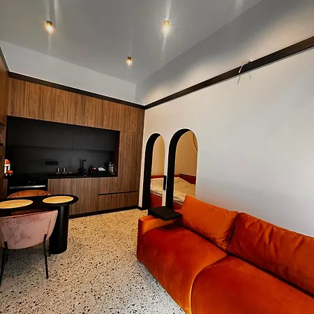 Jais Home-moon Old Town